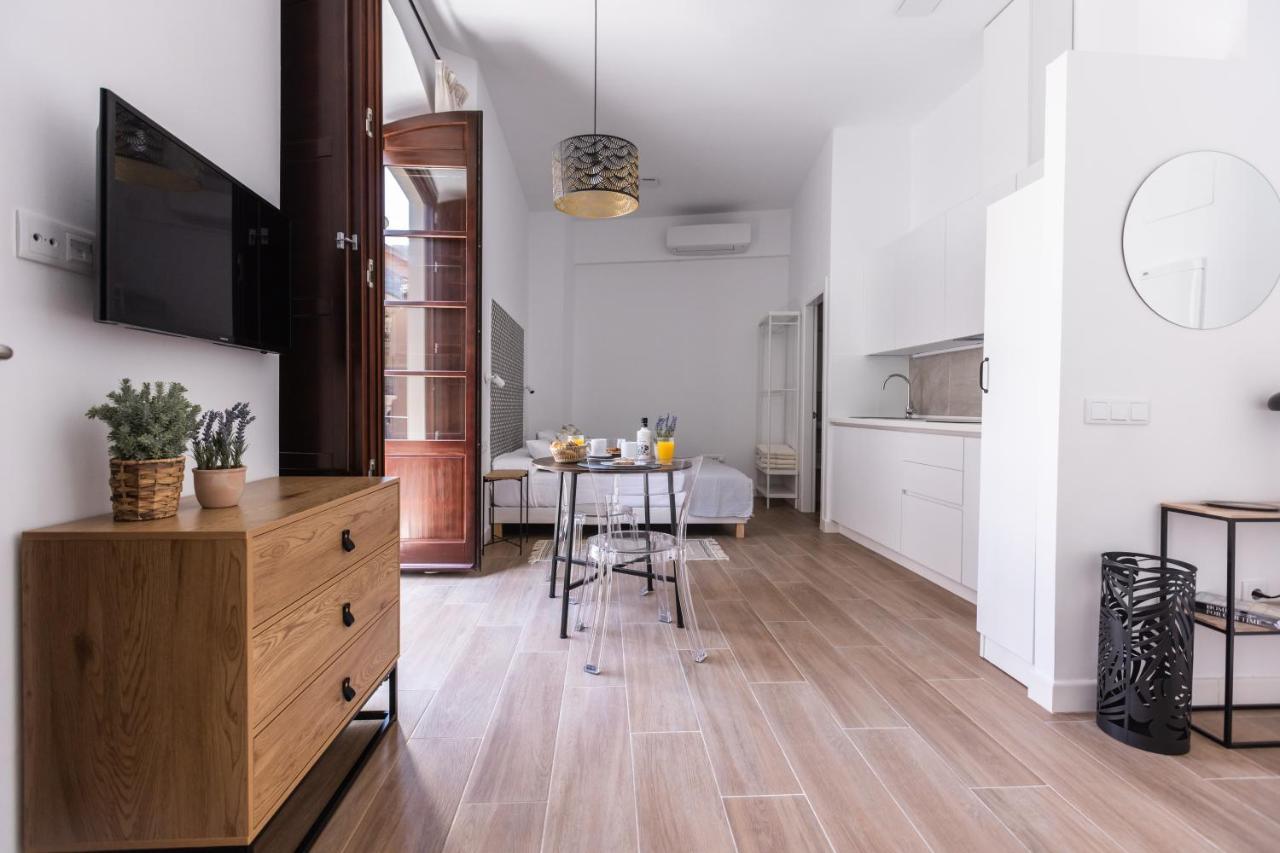 מאלגה Apartamento-Loft Especeria Black מראה חיצוני תמונה